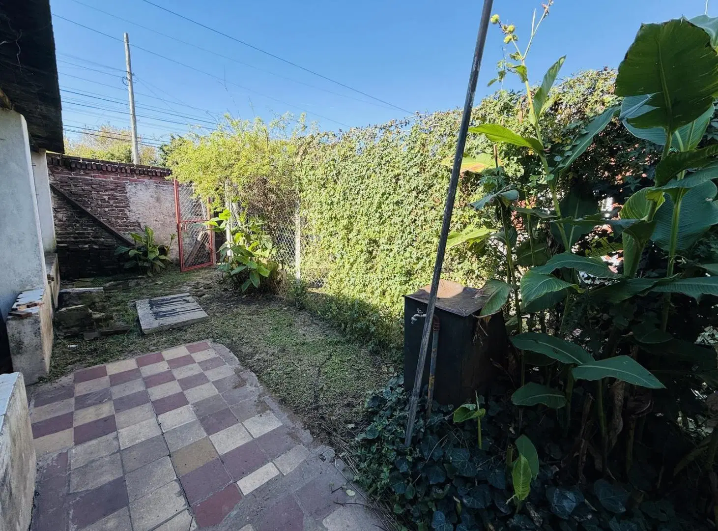 TERRENO/CASA A REFACCIONAR 2