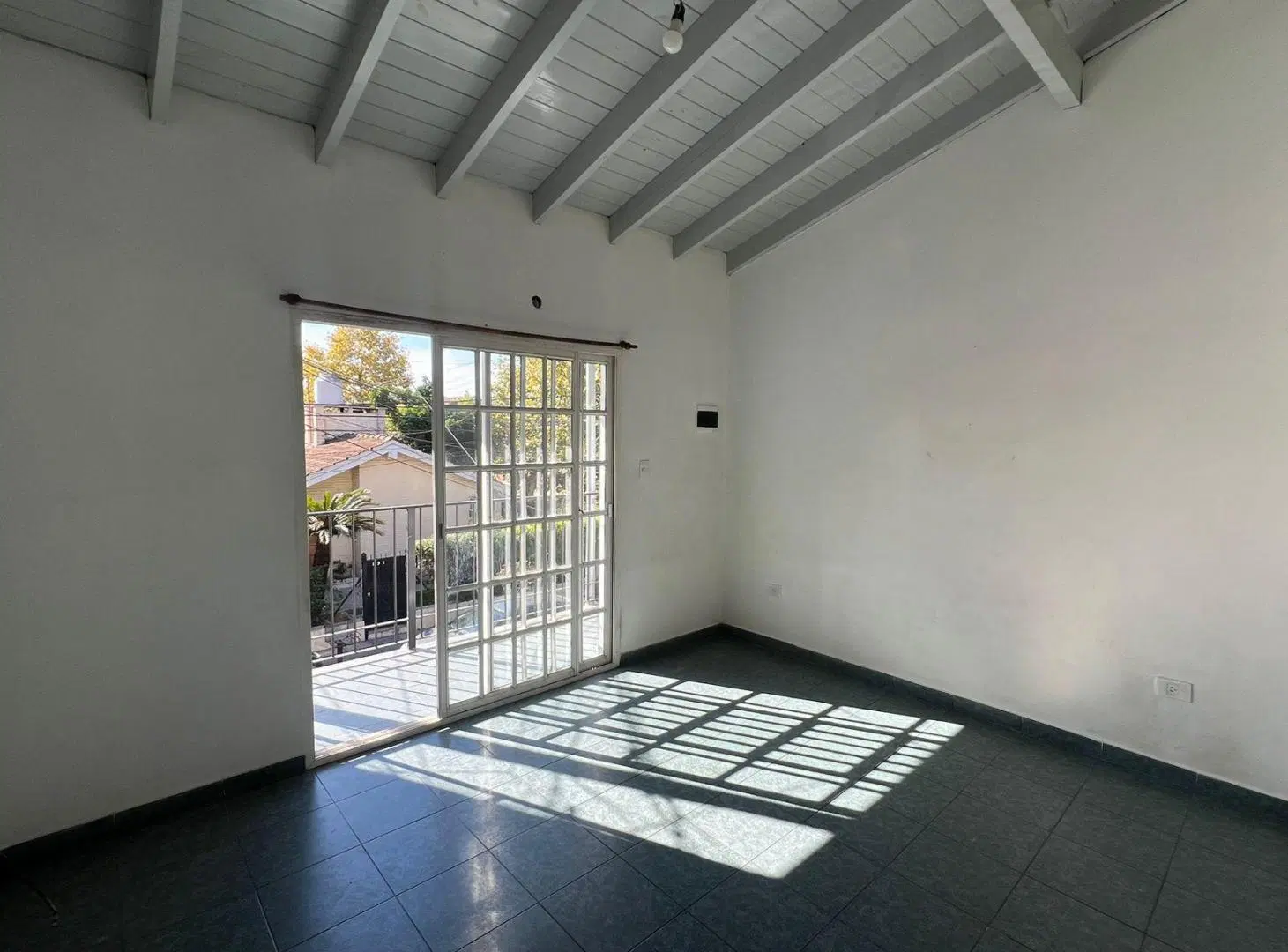 DEPARTAMENTO DOS AMBIENTES EN ALQUILER - BELLA VISTA CENTRO. 4