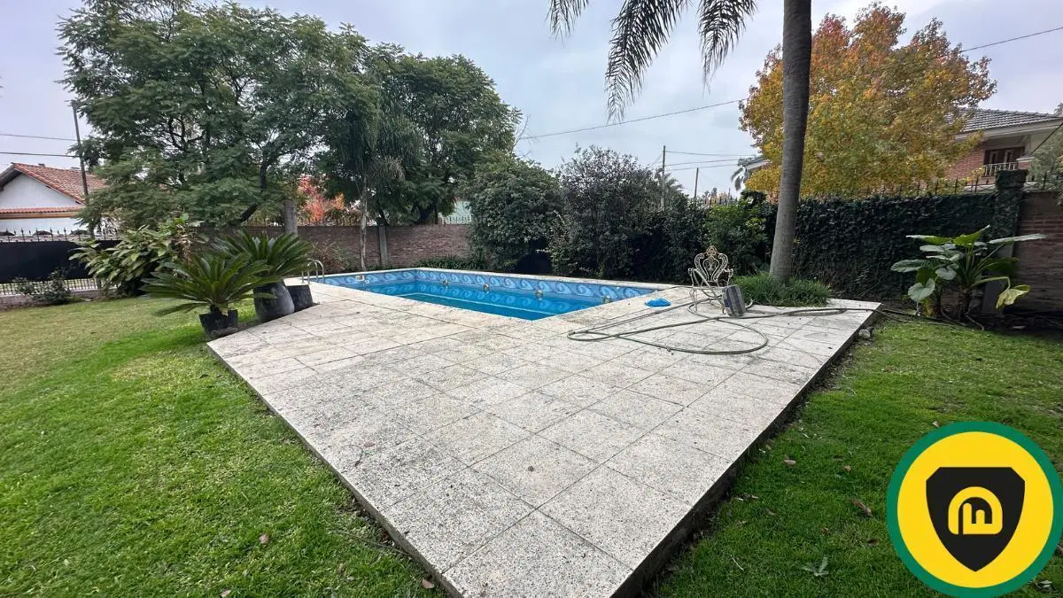 VENTA TERRENO CON PILETA BELLA VISTA 8