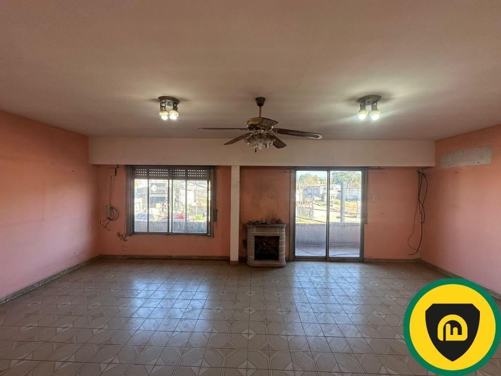 LOCAL venta los POLVORINES 3 locales mas departamento 4 amb-APTO CREDITO