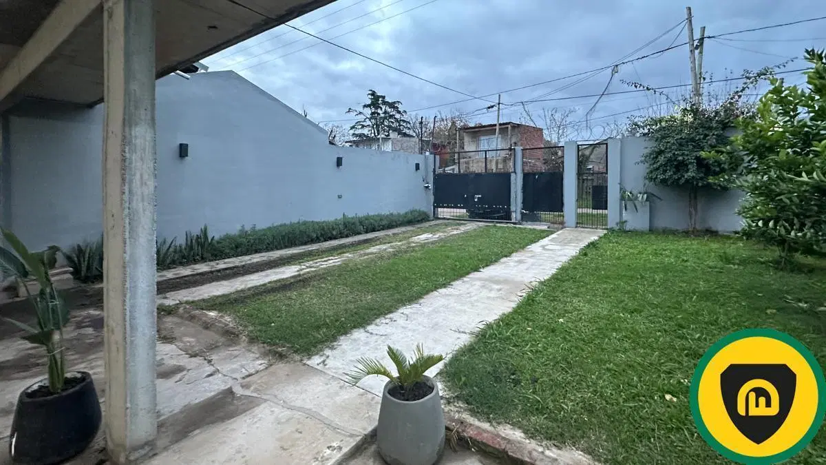 VENTA CASA 2 AMBIENTES CON CONSTRUCCION EN PLANTA ALTA - TRUJUI- MORENO 4