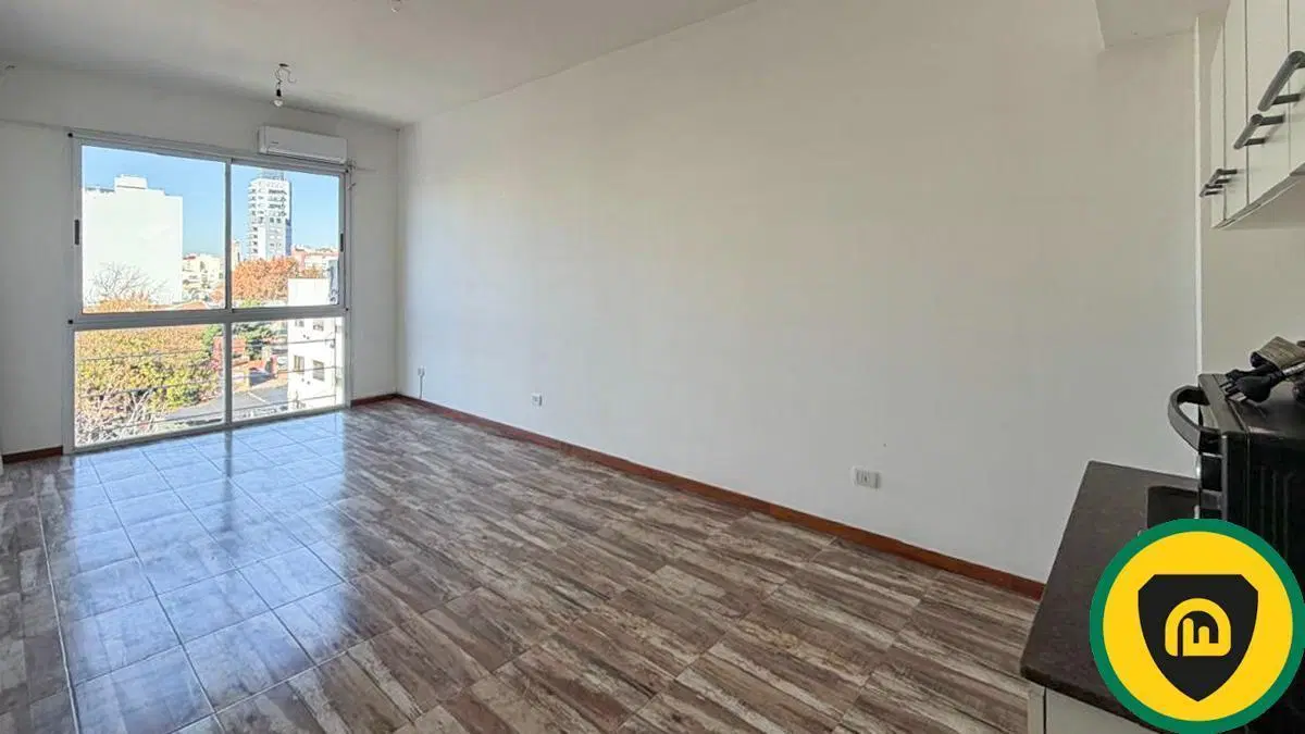 Departamento monoambiente en VENTA, zona Hospital Larcade - San Miguel. 5
