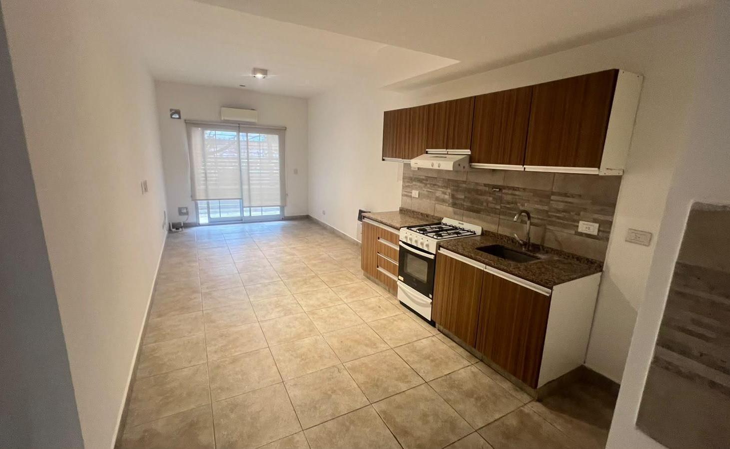 Foto de Departamento 2 Ambientes en Alquiler, San Miguel, imagen 2