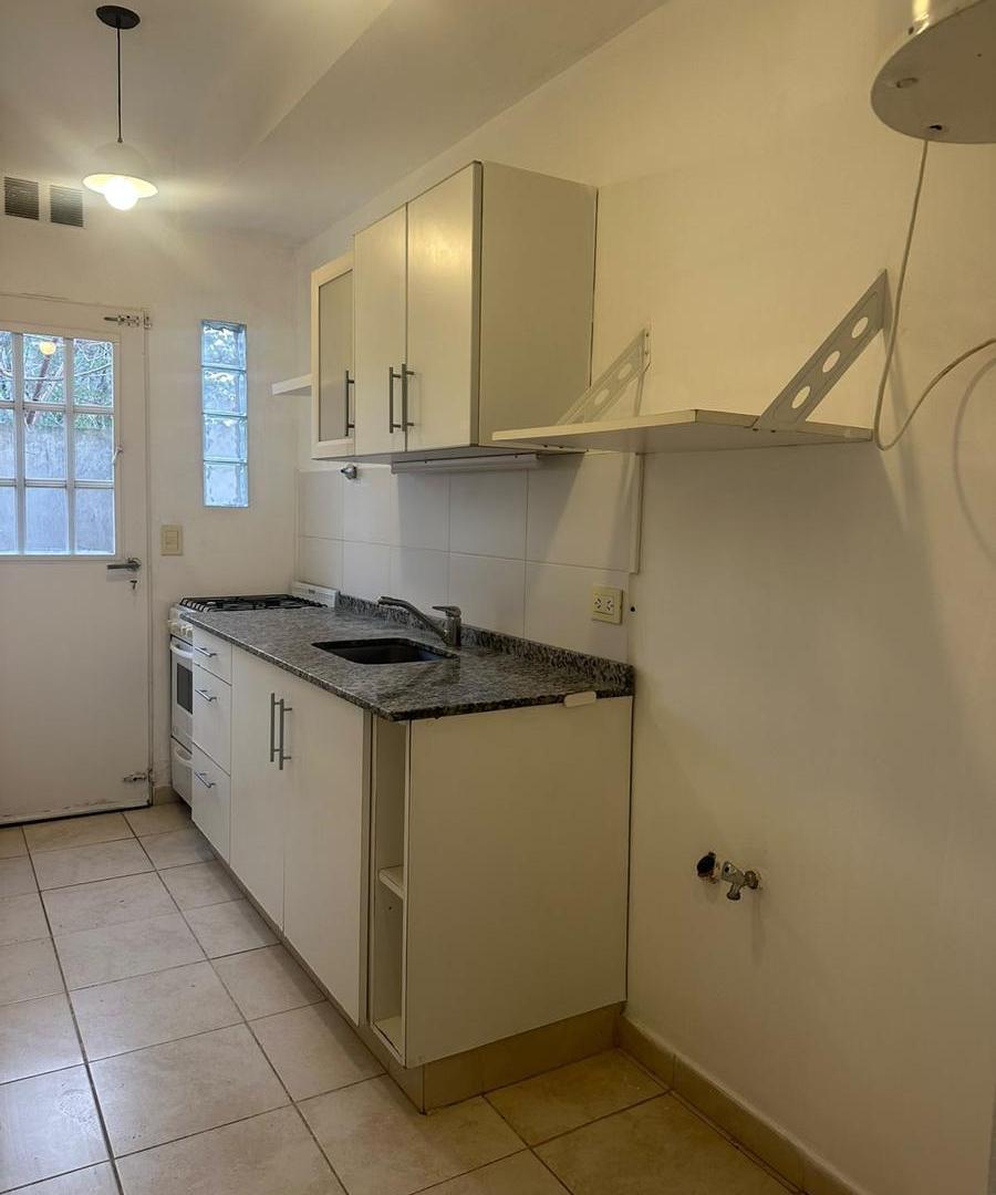 Foto de Departamento 2 ambientes en alquiler- Bella Vista, imagen 1