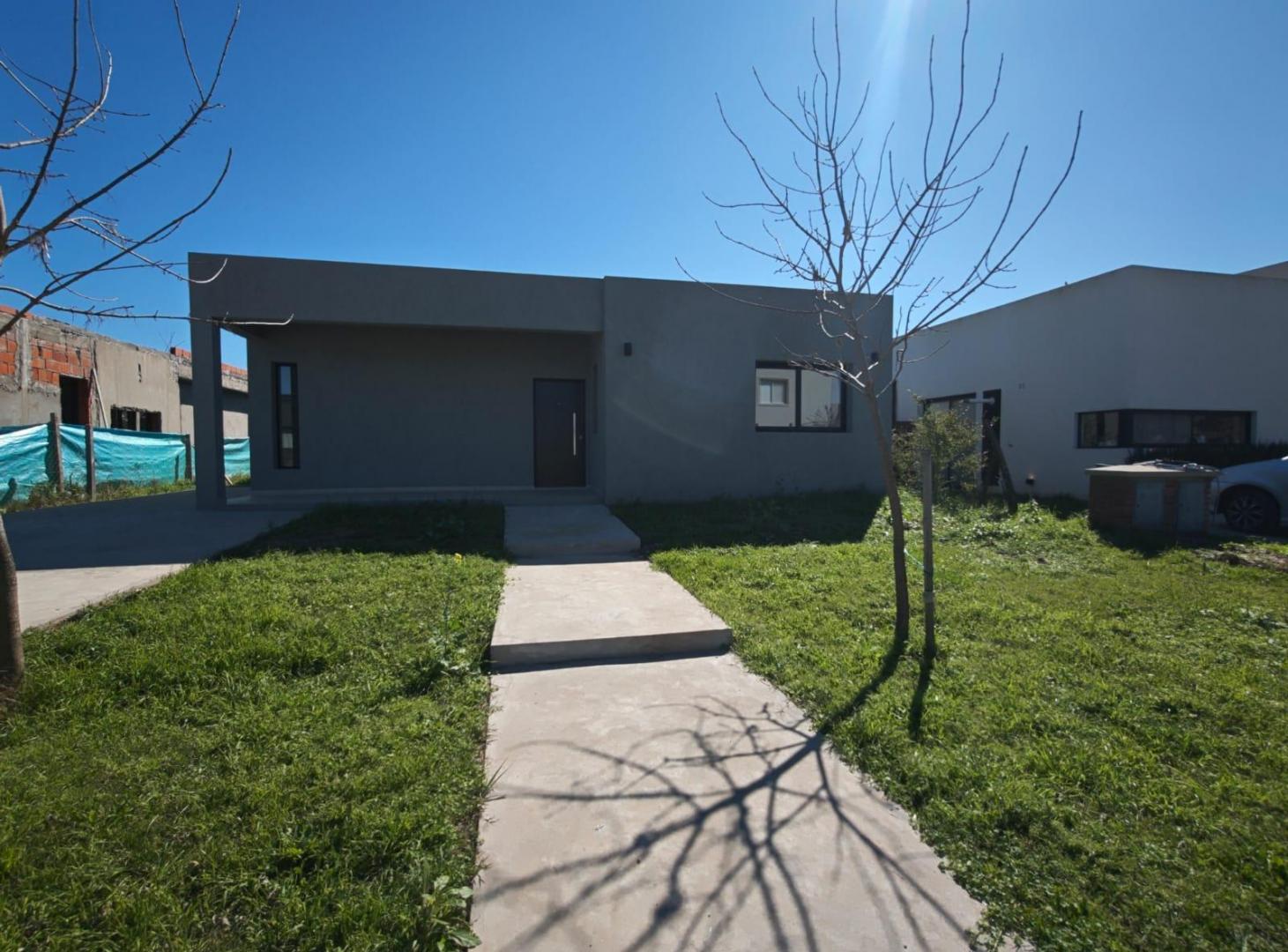 Casa a estrenar en Pilar del Este , Villa Rosa