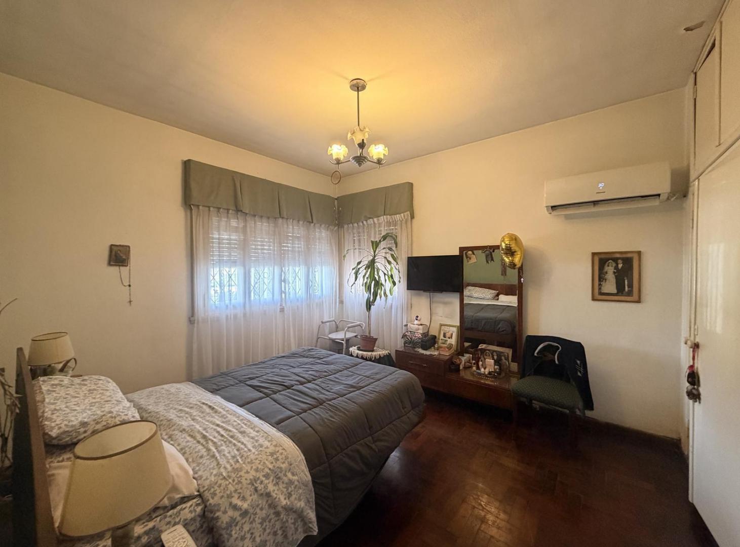 Foto de Venta Casa 4 ambientes en San Miguel, imagen 2
