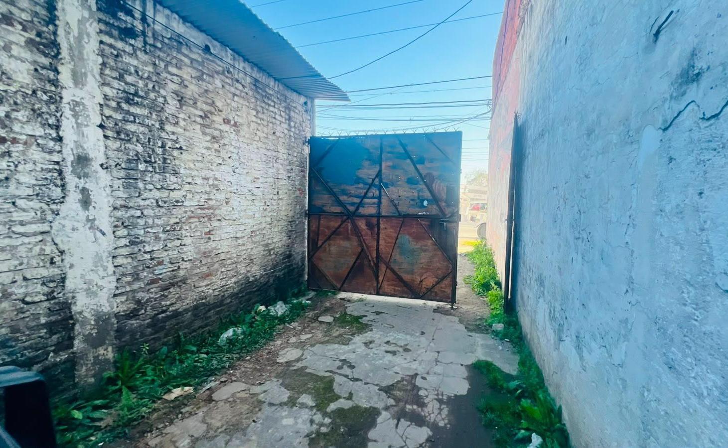Foto de Venta 3 Locales con fondo libre en Los Polvorines Malvinas Argentinas, imagen 3