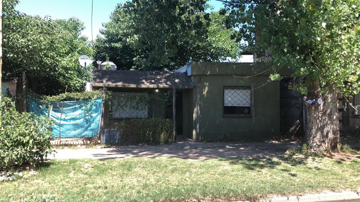 Foto de VENTA LOTE CON CASA A DEMOLER O REFACCIONAR- SAN MIGUEL, imagen 3