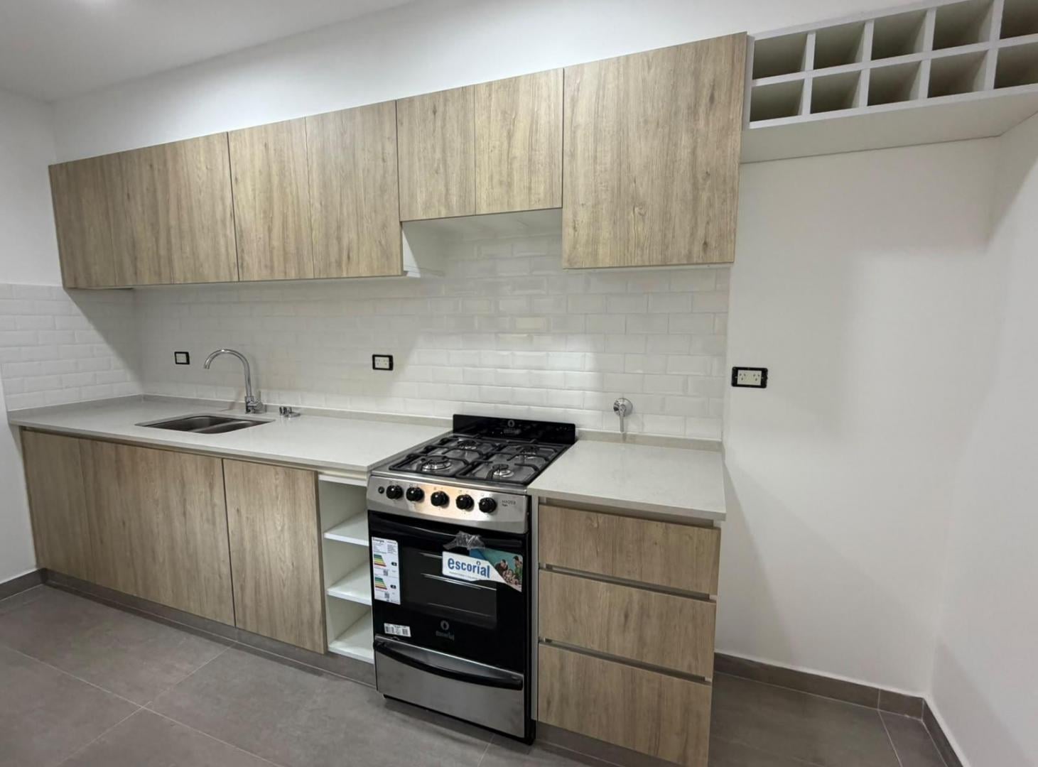 Foto de DUPLEX VENTA MUÑIZ - 3 AMB - PATIO - PARRILLA - GARAGE -CONDOMIO ABRIL, imagen 4