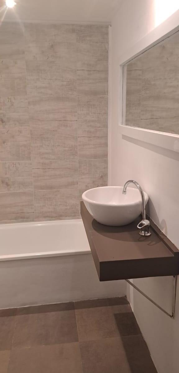 excelente departamento, duplex , recien pintado en La Lucila