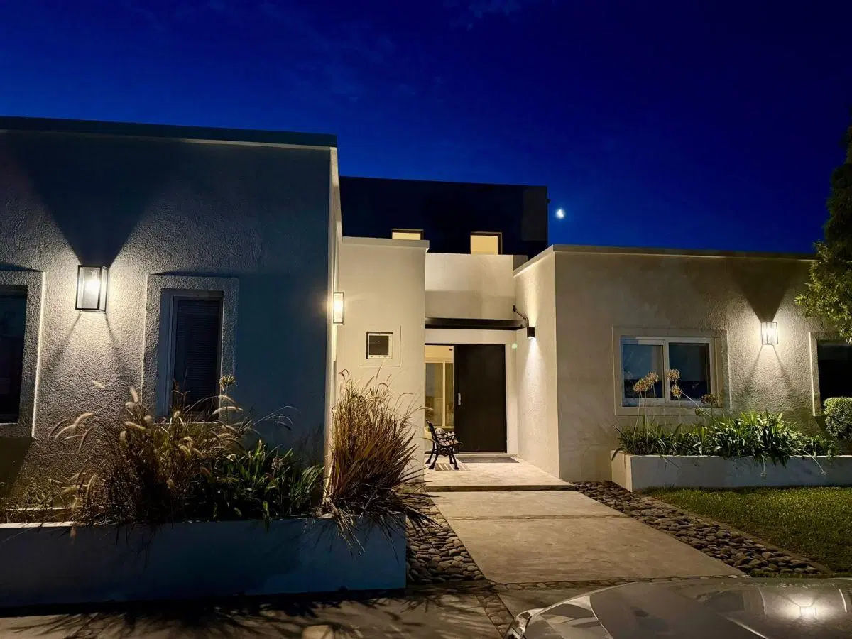 CASA EN VENTA ST MATHEWS VILLAGE . UNA PLANTA PILAR 3