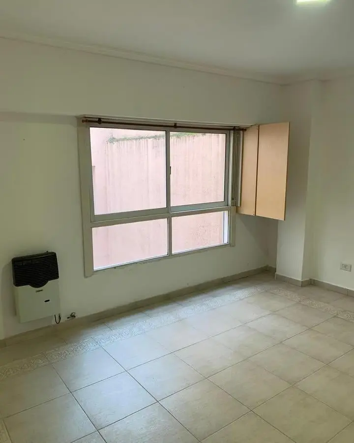 Venta de Monoambiente con cochera a 1 cuadra de estación banfield (y baulera) 4