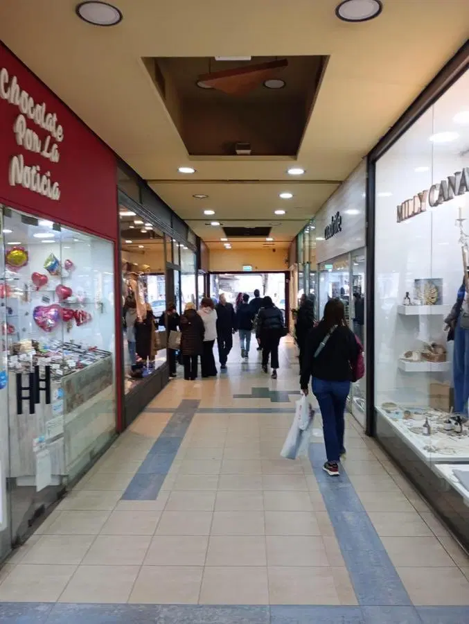 Venta de local en Galería Oliver 2