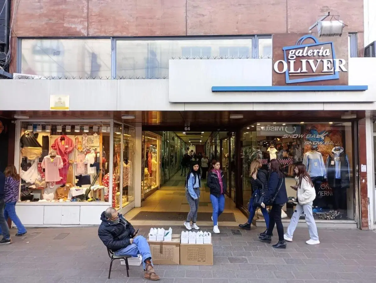 Venta de local en Galería Oliver 4