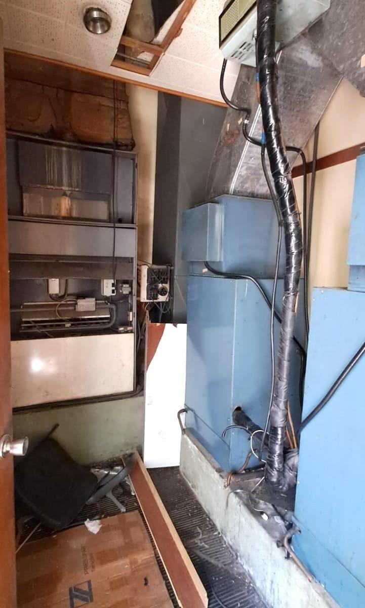 Local en Venta con Pb + Sótano + Entre Piso en Villa Crespo 4