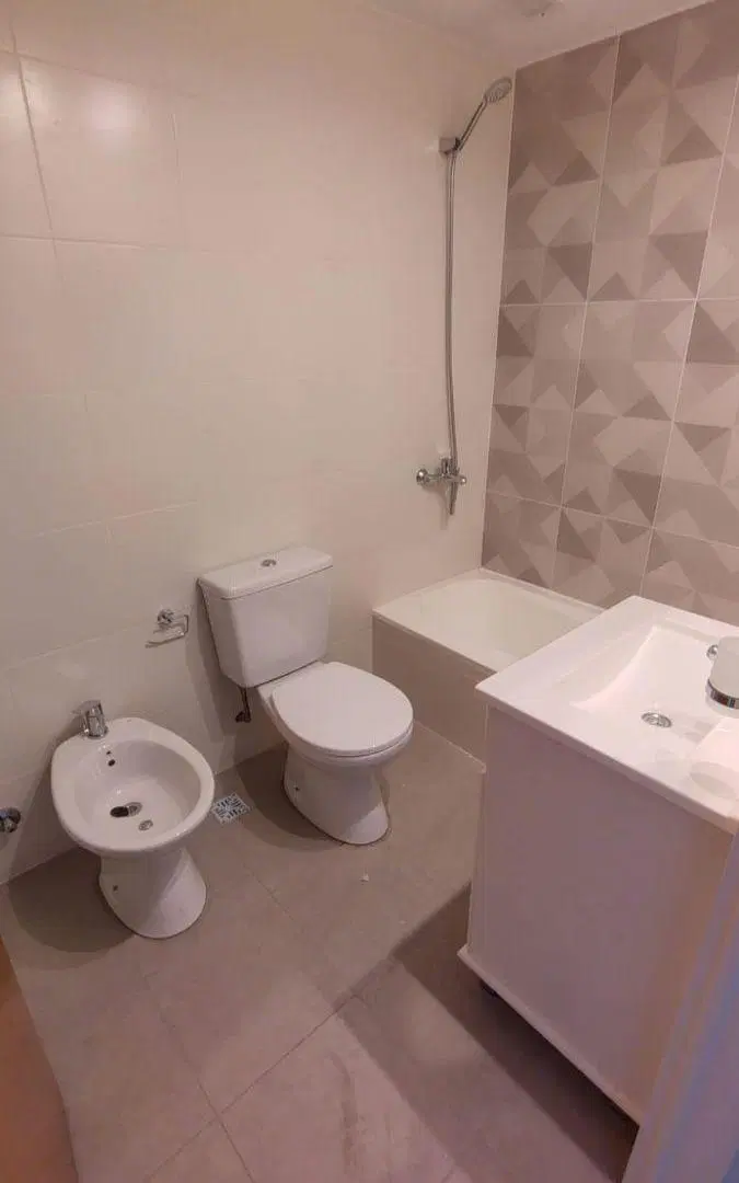 Amplio Departamento Amoblado de 1 Ambiente a Estrenar Full Amenities en Monserrat 5