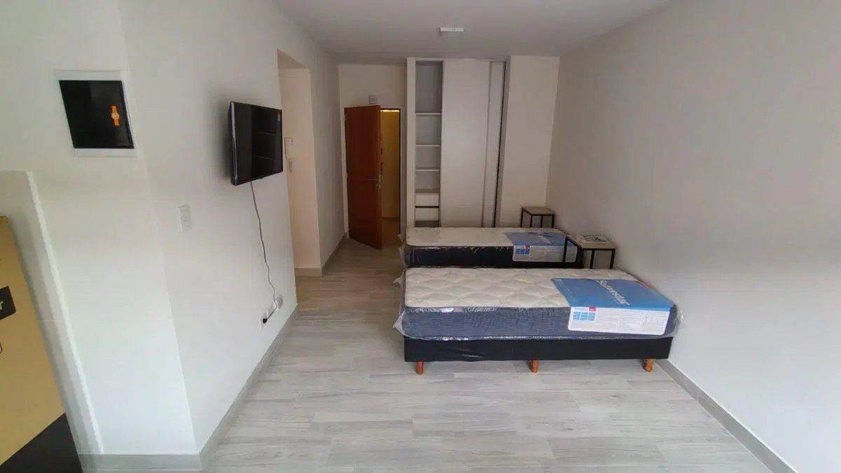 Amplio Departamento Amoblado de 1 Ambiente a Estrenar Full Amenities en Monserrat 1