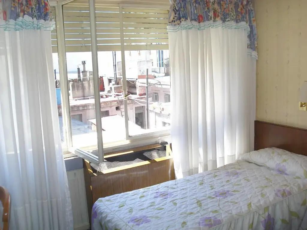 Foto de EXCLUSIVO HOTEL EN BLOCK - 10 PISOS - 46 HABITACIONES - INMUEBLE Y, imagen 3