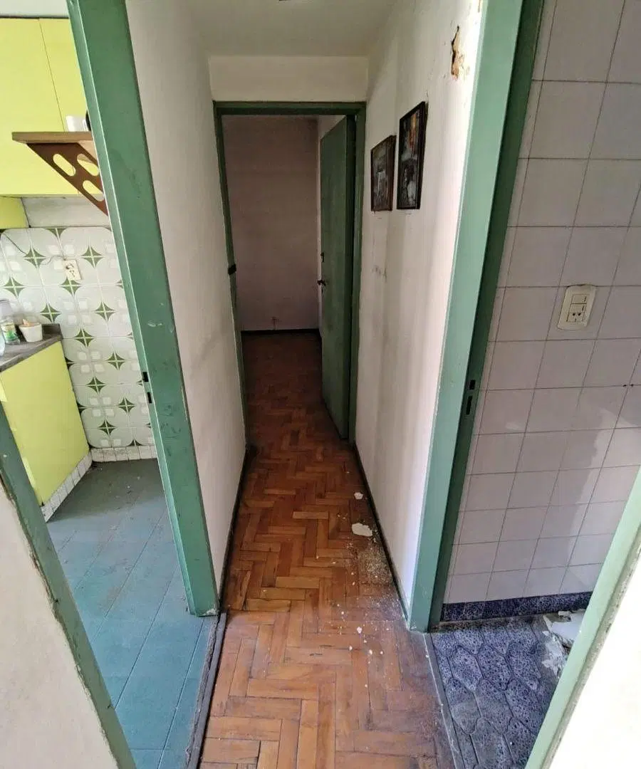 2 AMBIENTES AL FRENTE CON BALCÓN – IDEAL INVERSORES – A RECICLAR – ABASTO 3