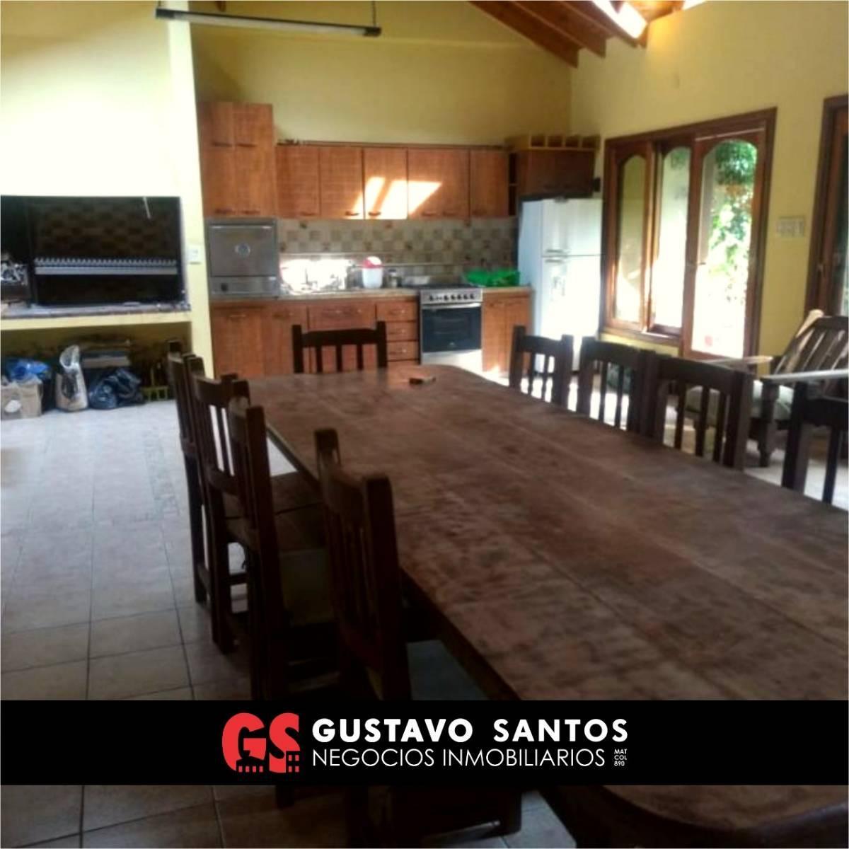 Amplia Casa en Ezpeleta 5