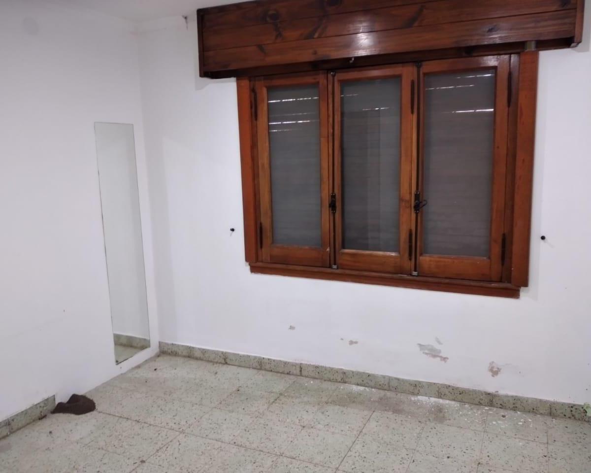Casa con Cochera en Platanos 1