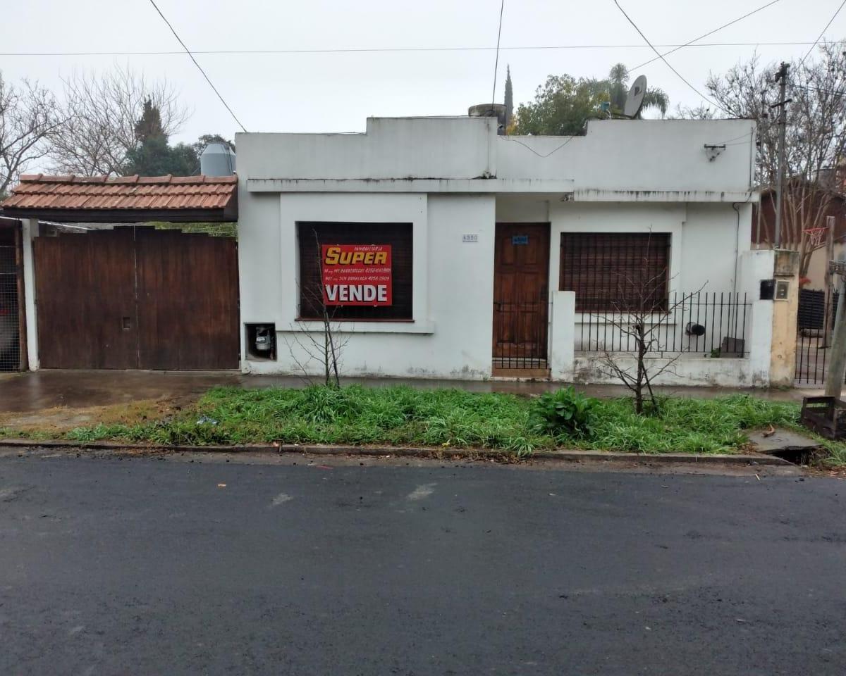 Casa con Cochera en Platanos 3