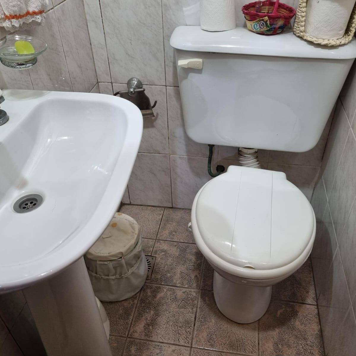 AMPLIA CASA EN QUILMES ESTE