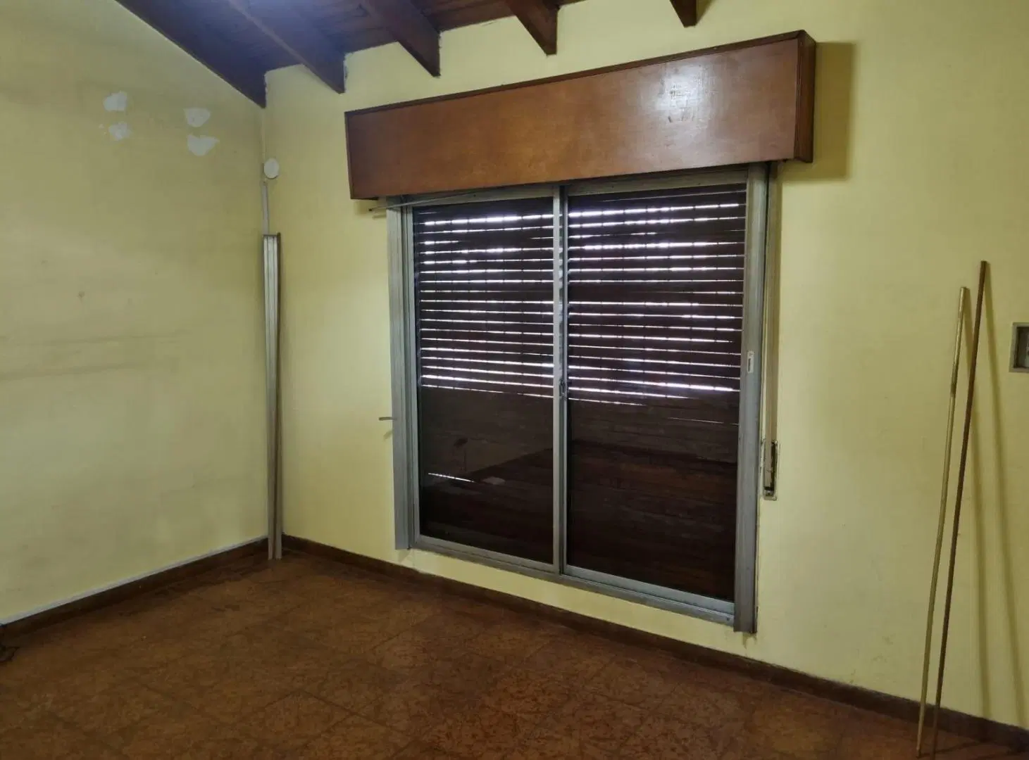 CASA CON LOCALES EN SOLANO 5