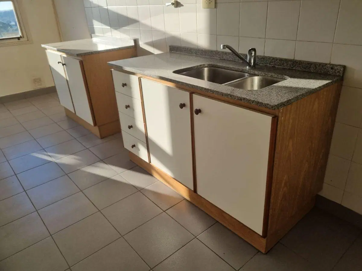 DEPARTAMENTO 4 AMBIENTES EN TORRES DE BERNAL. 3