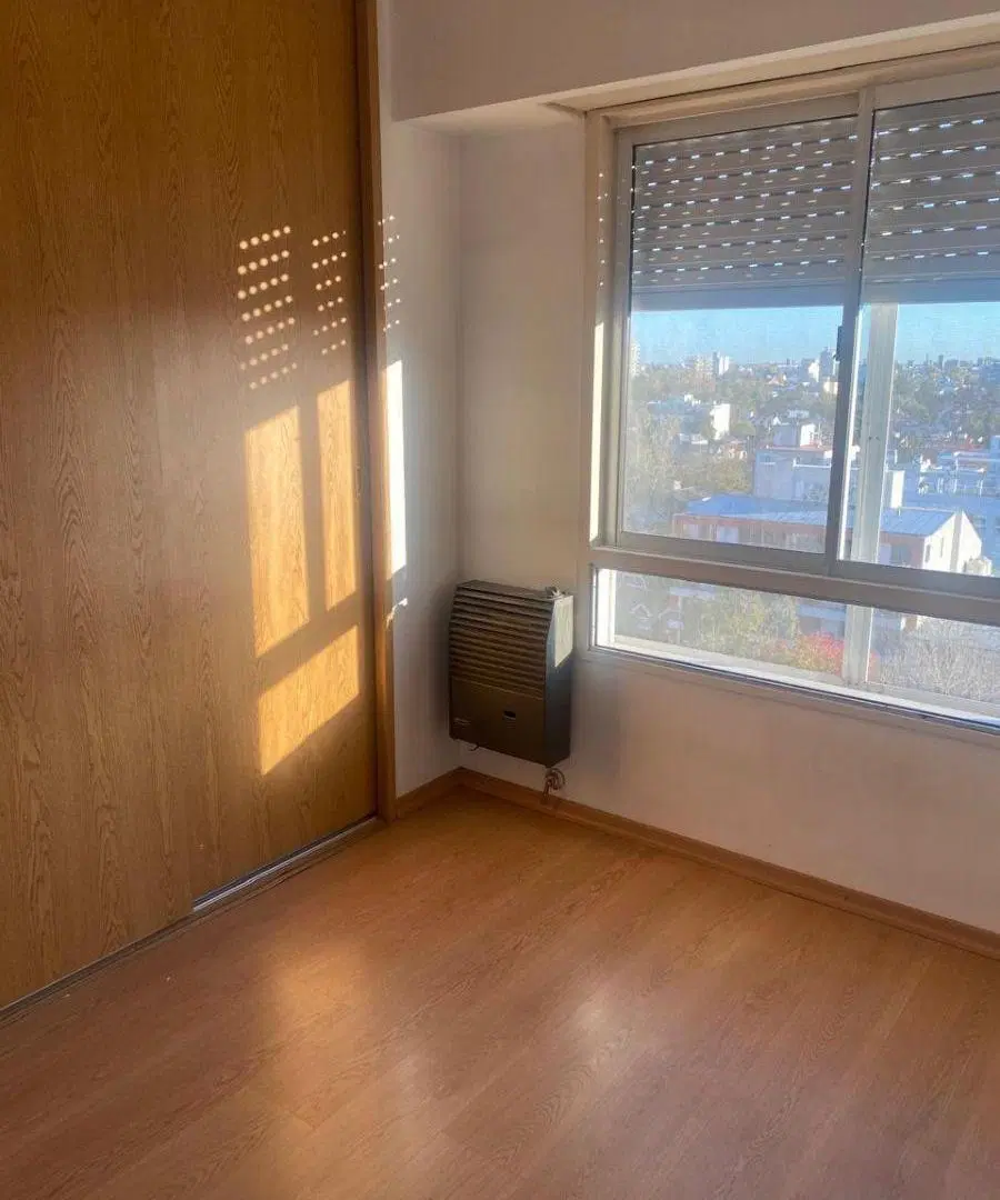 DEPARTAMENTO 4 AMBIENTES EN TORRES DE BERNAL. 2