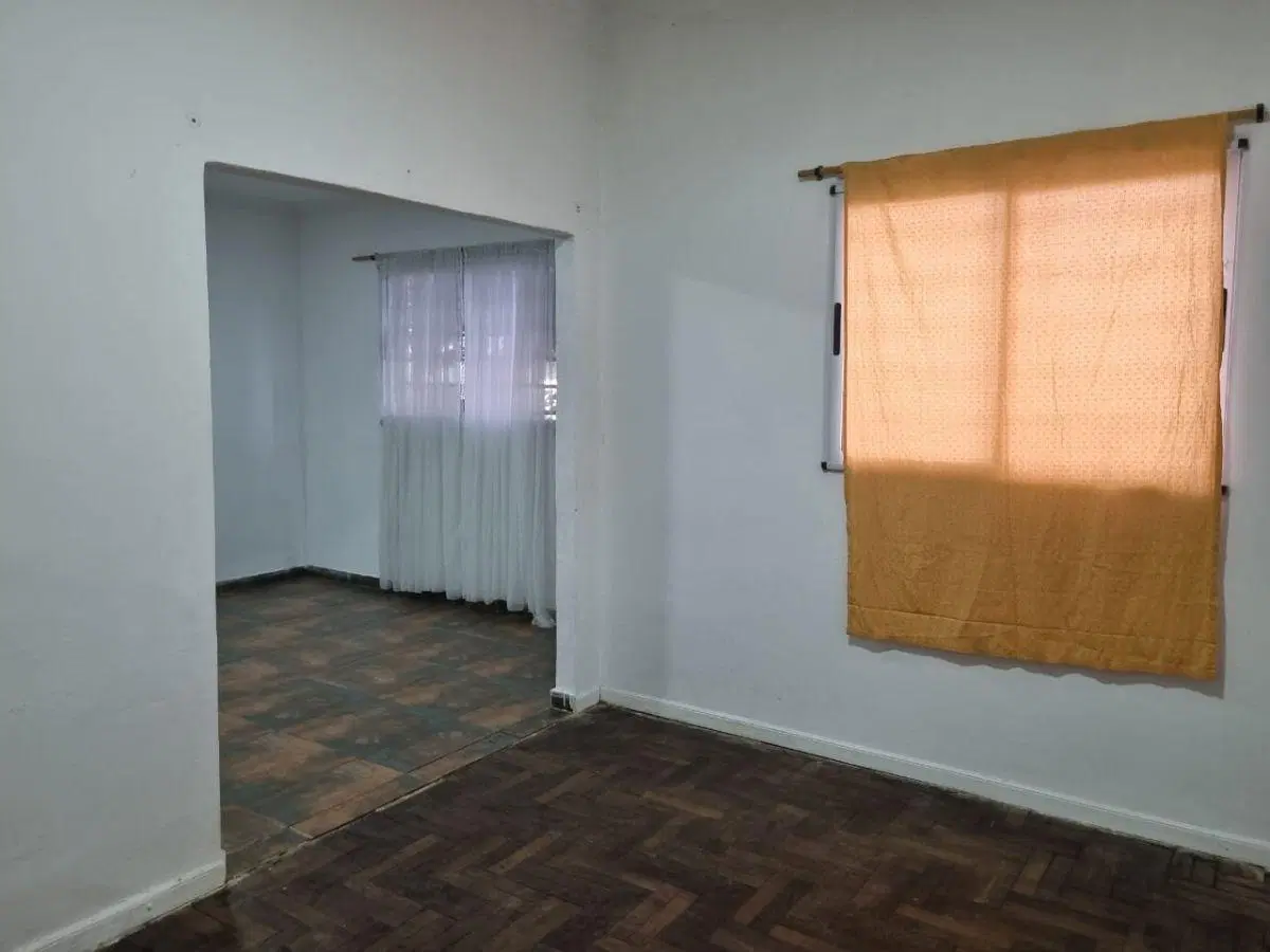 CHALET EN ALQUILER BERNAL OESTE 2
