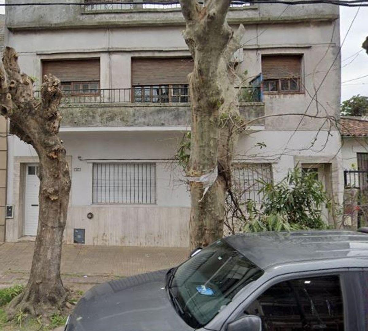 Foto de PH EN PLANTA BAJA SOBRE CALLE BRANDSEN., imagen 1
