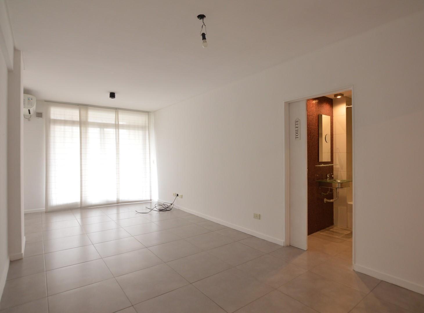 Foto de Departamento en Alquiler en Parque Chacabuco, Capital Federal, Buenos, imagen 1