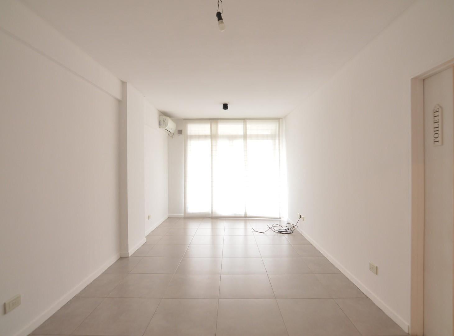 Foto de Departamento en Alquiler en Parque Chacabuco, Capital Federal, Buenos, imagen 2