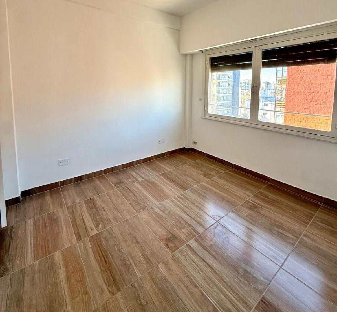 Foto de Departamento 2 amb sobre Av Cabildo, imagen 3