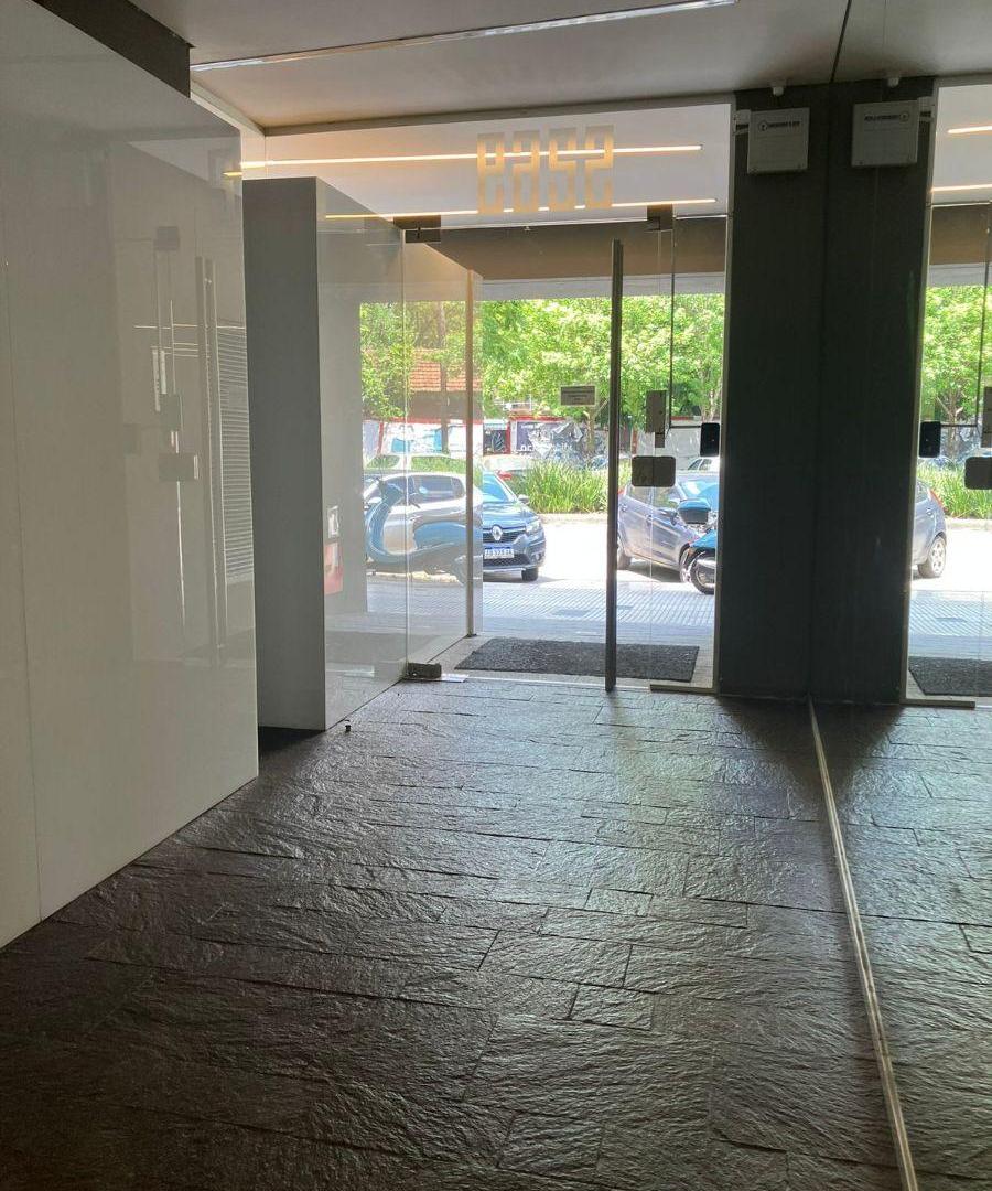 Foto de cocheras en Av.Franklin D. Roosevelt 5267, imagen 4