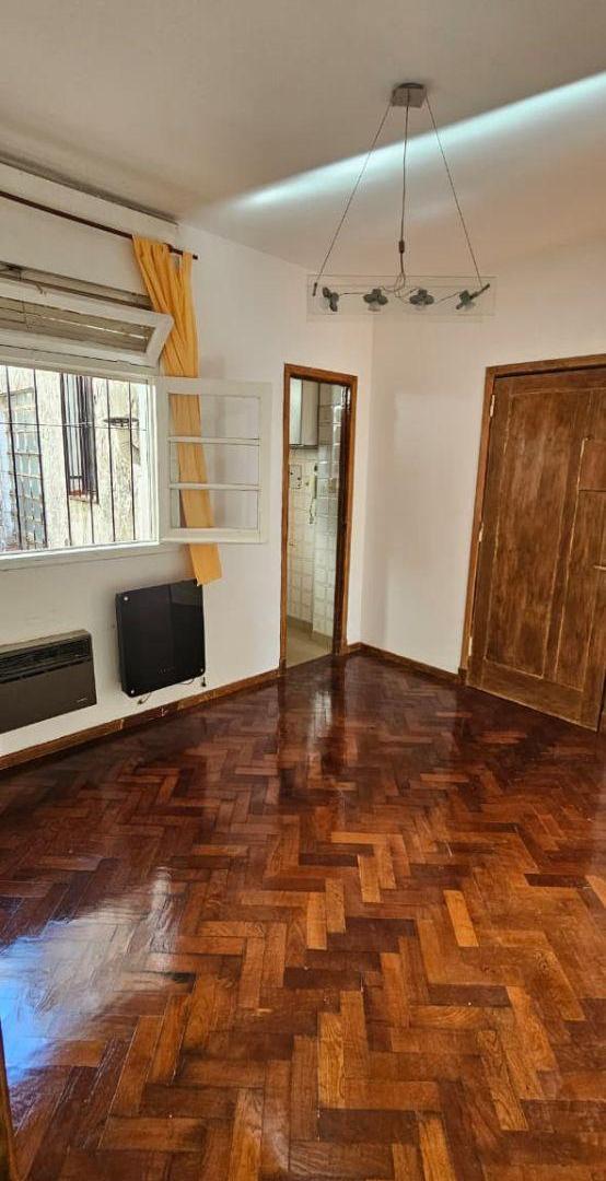 Departamento en alquiler con bajísimas expensas, SIN encargado, son 12 EstLMDRAGO CBC