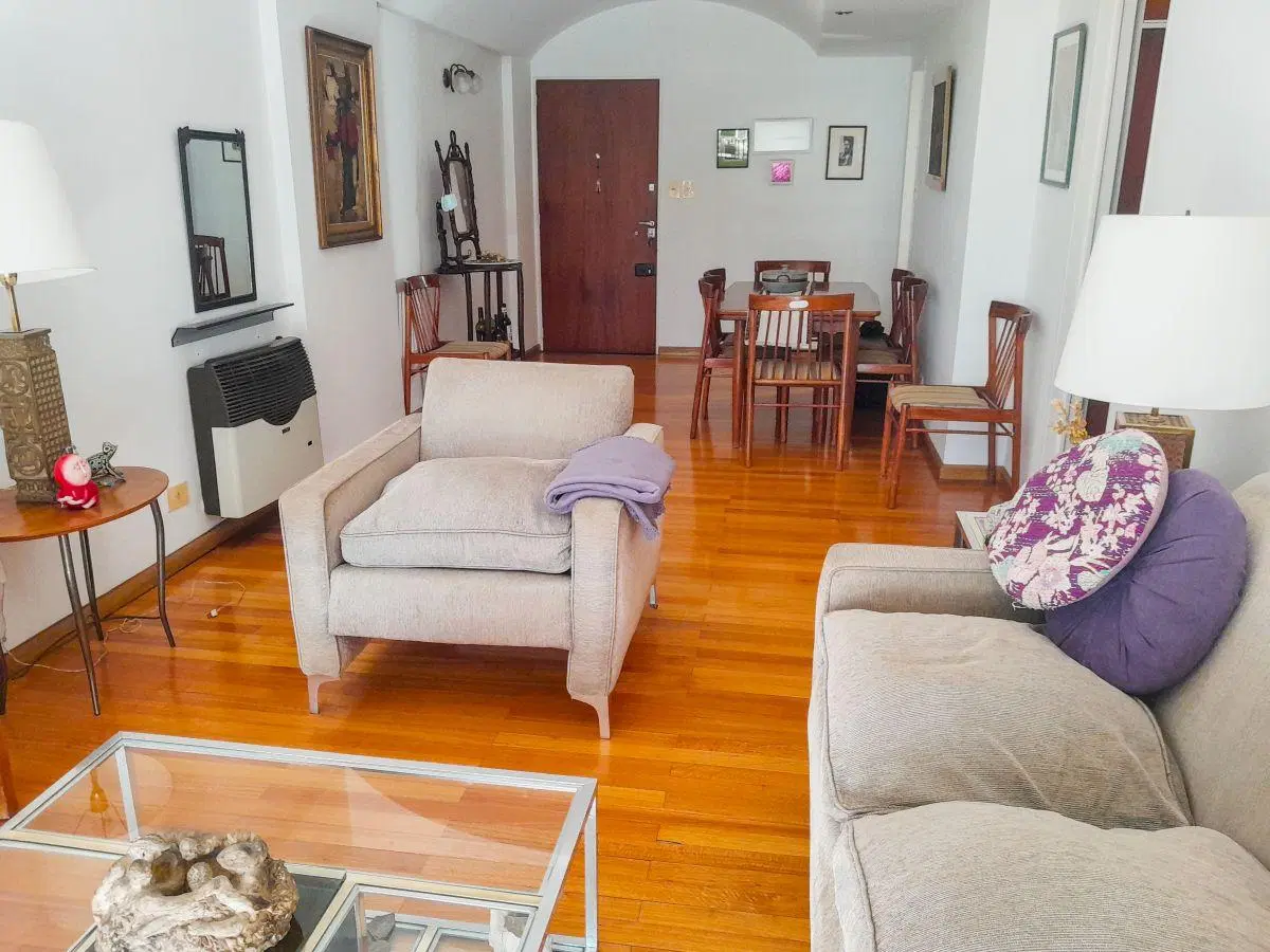 Semipiso luminoso con balcón corrido de 3 ambientes con dependencia en Belgrano 8