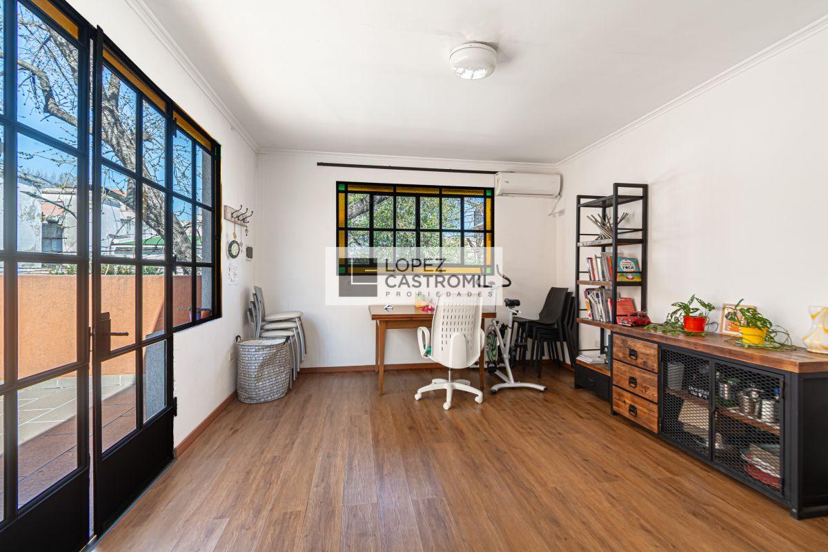 Foto de ESPEC PH! IMPECABLE! TERRAZA C/PARRILA Y PLAYROOM ! A NUEVO! T/luz y, imagen 3