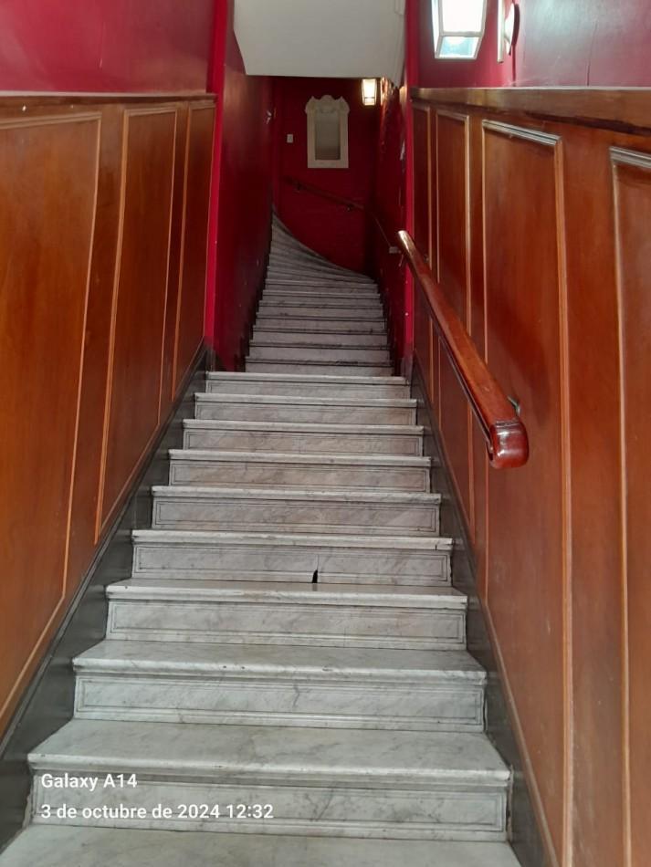 Guemes 2938 y Aguero. Barrio Norte. 1° piso con balcon, quincho y terraza de 128 metros. Sin expensa