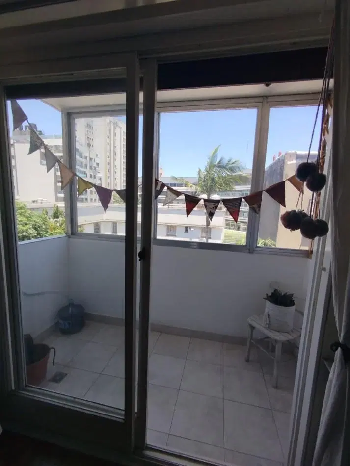 San Luis 3060. Balbanera. Super luminosos dos ambientes con balcon a contrafrente 5