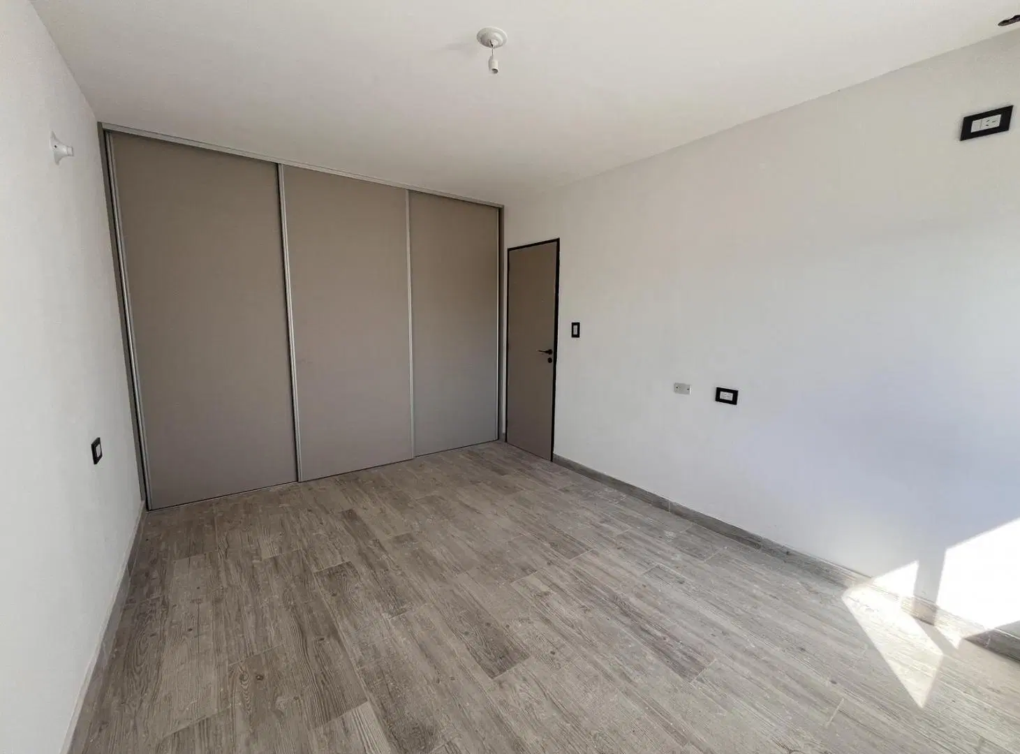 CAMPO NORTE HOUSING DUPLEX 2 Y 3 DORMITORIOS 8