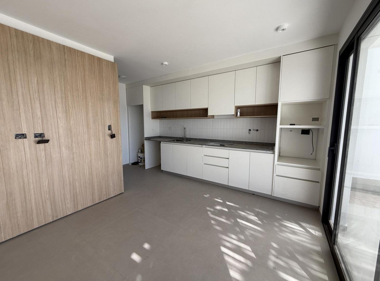 Foto de CASA EN VENTA EN DOCTA | 2 DORMITORIOS PILETA | DISEÑO Y CALIDAD, imagen 2