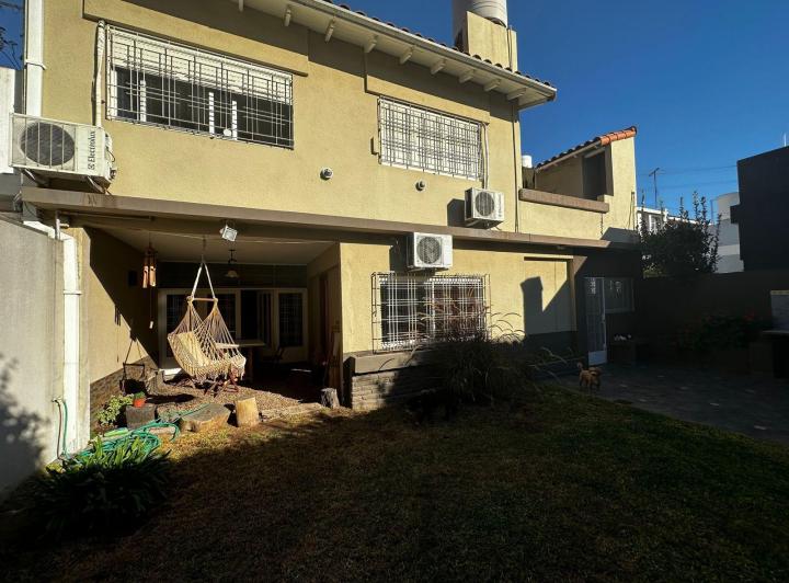 Casa 6 Amb Ramos Mejía Sur Barrio Pileta