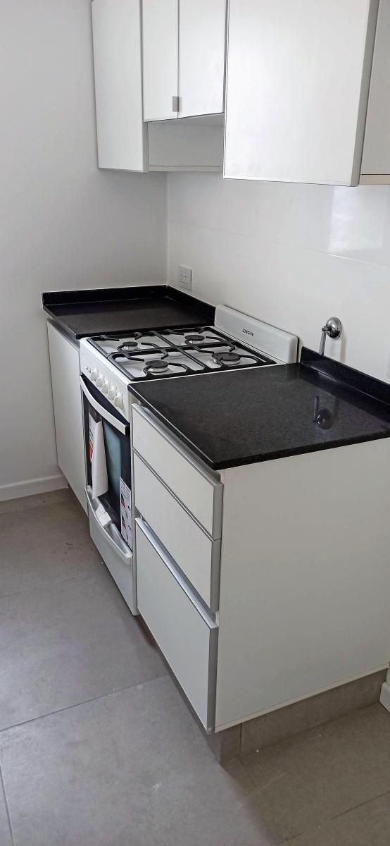 FINANCIACION . Departamento de 56 m² con 1 dormitorio y 2 dormitorios en venta en Echesortu