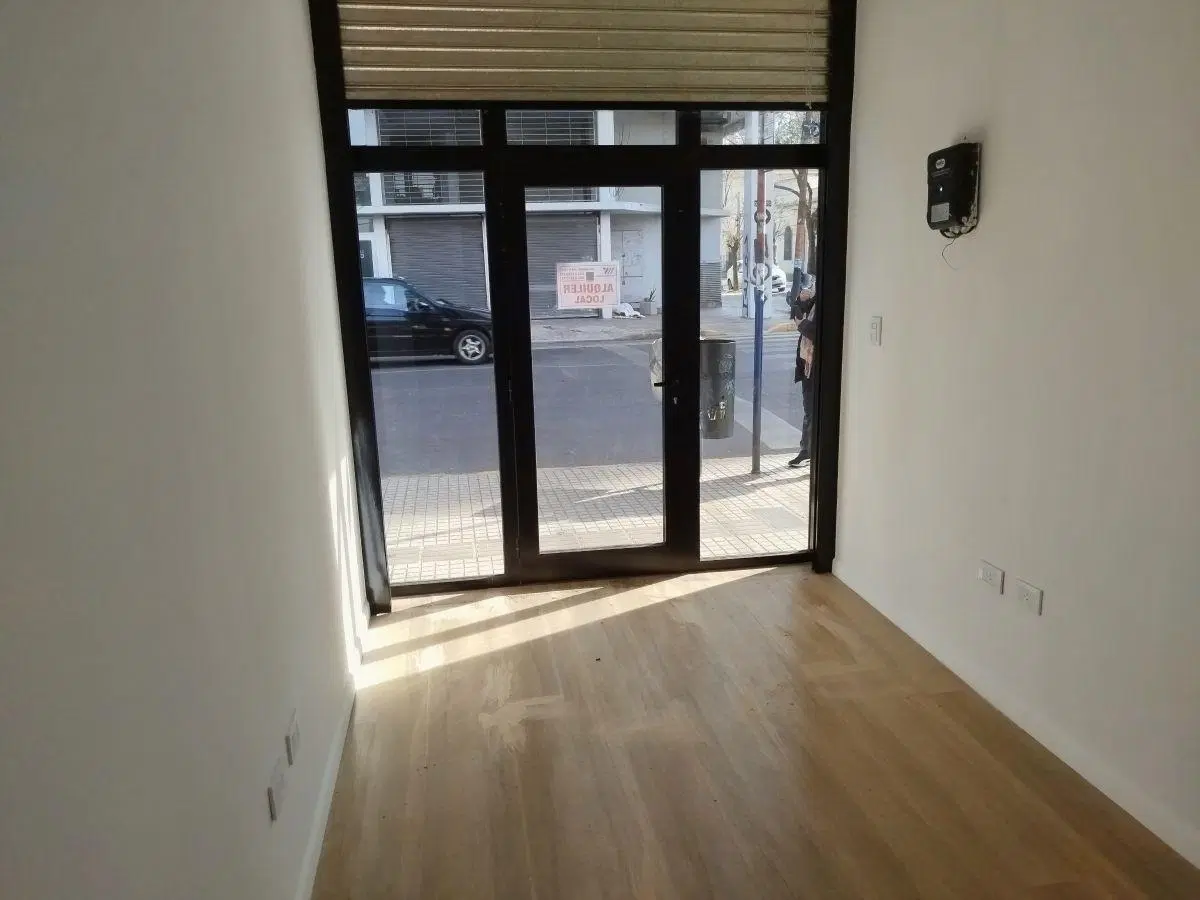 Local de 15 m² en alquiler en Abasto 5