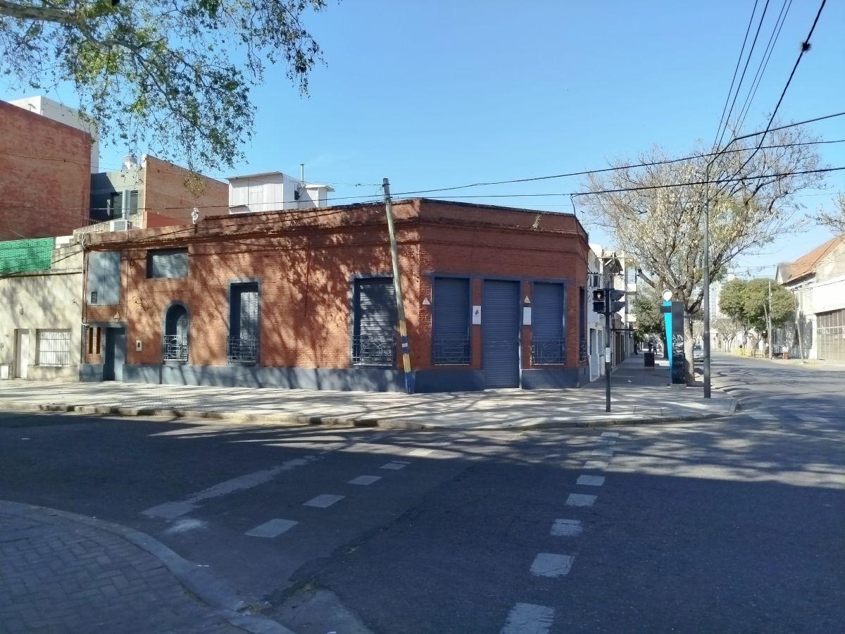 Foto de Oficina comercial de 180 m² en alquiler en Refinerías, imagen 1