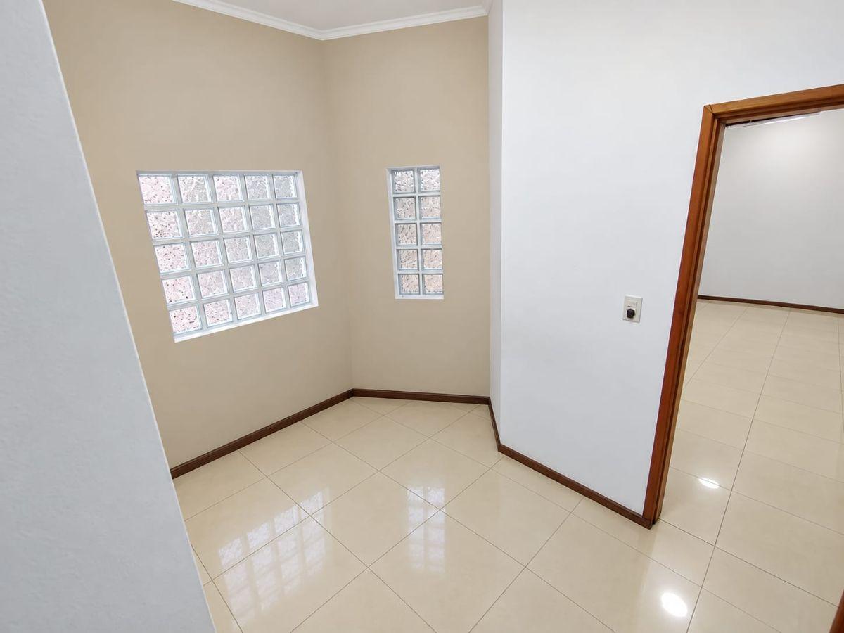 Foto de Oficina comercial de 180 m² en alquiler en Refinerías, imagen 5