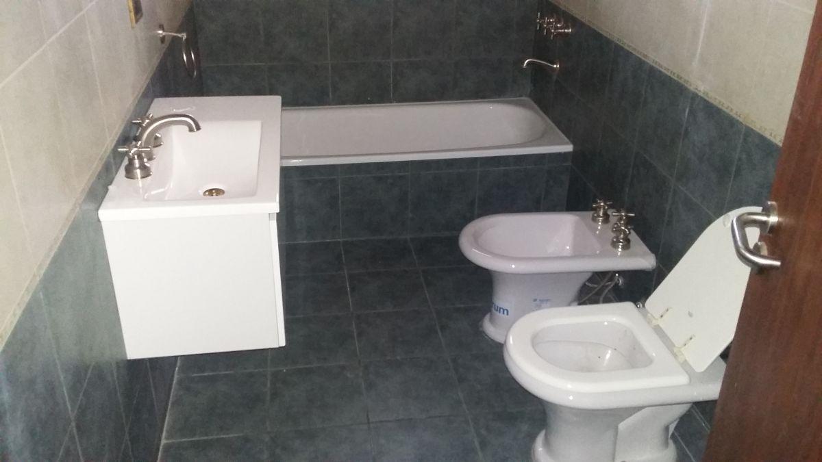 Foto de Casa de 220 m² con 4 dormitorios en alquiler en Nuestra Señora de, imagen 4