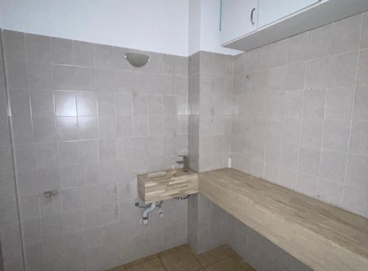 Oficina en PH 3 Ambientes en Planta Baja al Frente con Patio - No Apto Vivienda 5